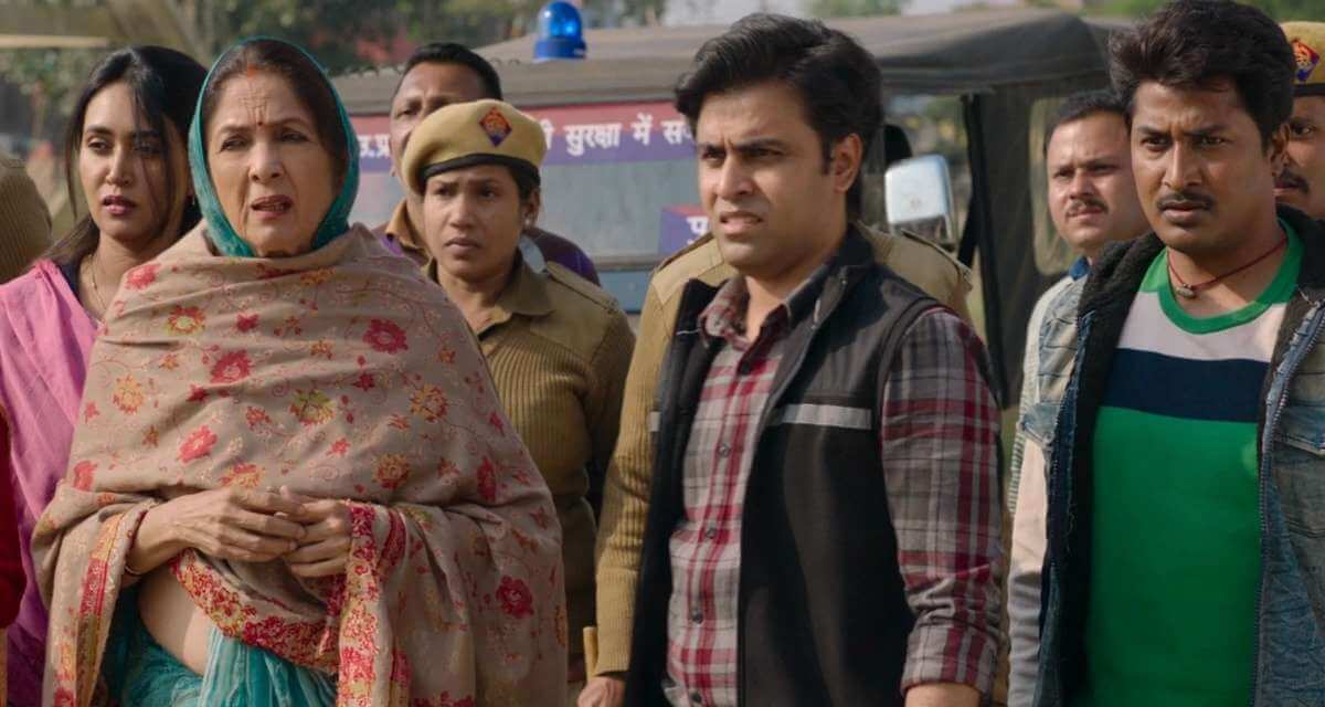 Panchayat Season 4 Review: फुलेरा में सियासी तड़का और दिल को छू लेने वाली कहानी